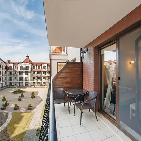 Continental, Sun & Snow