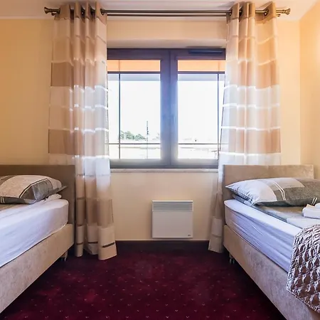 Continental, Sun & Snow Apartamento Krynica Morska