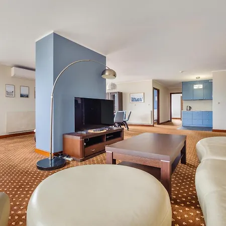 Continental, Sun & Snow