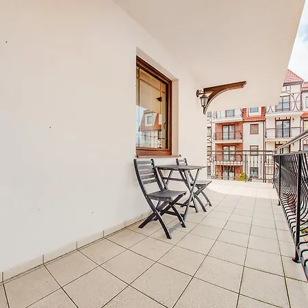 Continental, Sun & Snow