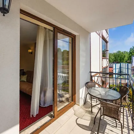 Continental, Sun & Snow